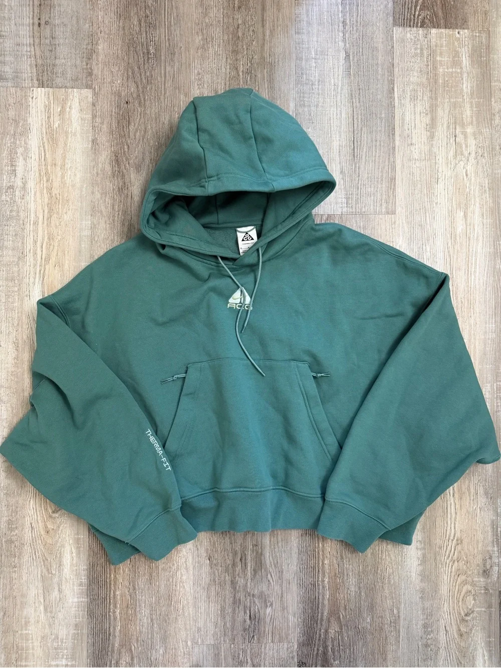 Nike Women’s ACG Therma-FIT Cropped Fleece Hoodie-size Medium NEW w/o tags🔥
